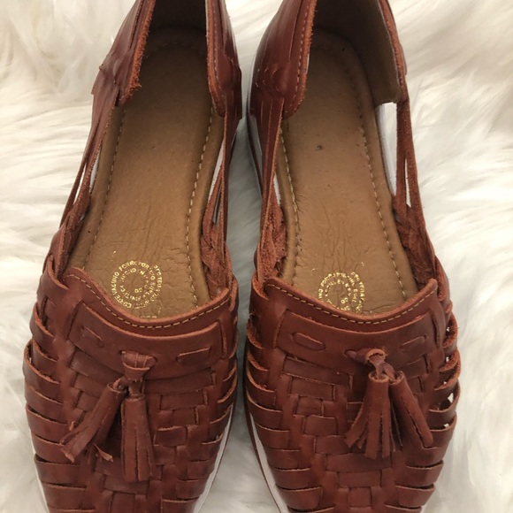Tasseled Huarache platform- Sz 23 (6) - Picture 3 of 6
